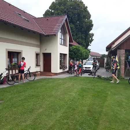 Pro 2 Osoby Se Samostatnym Vstupem * Kutna Hora